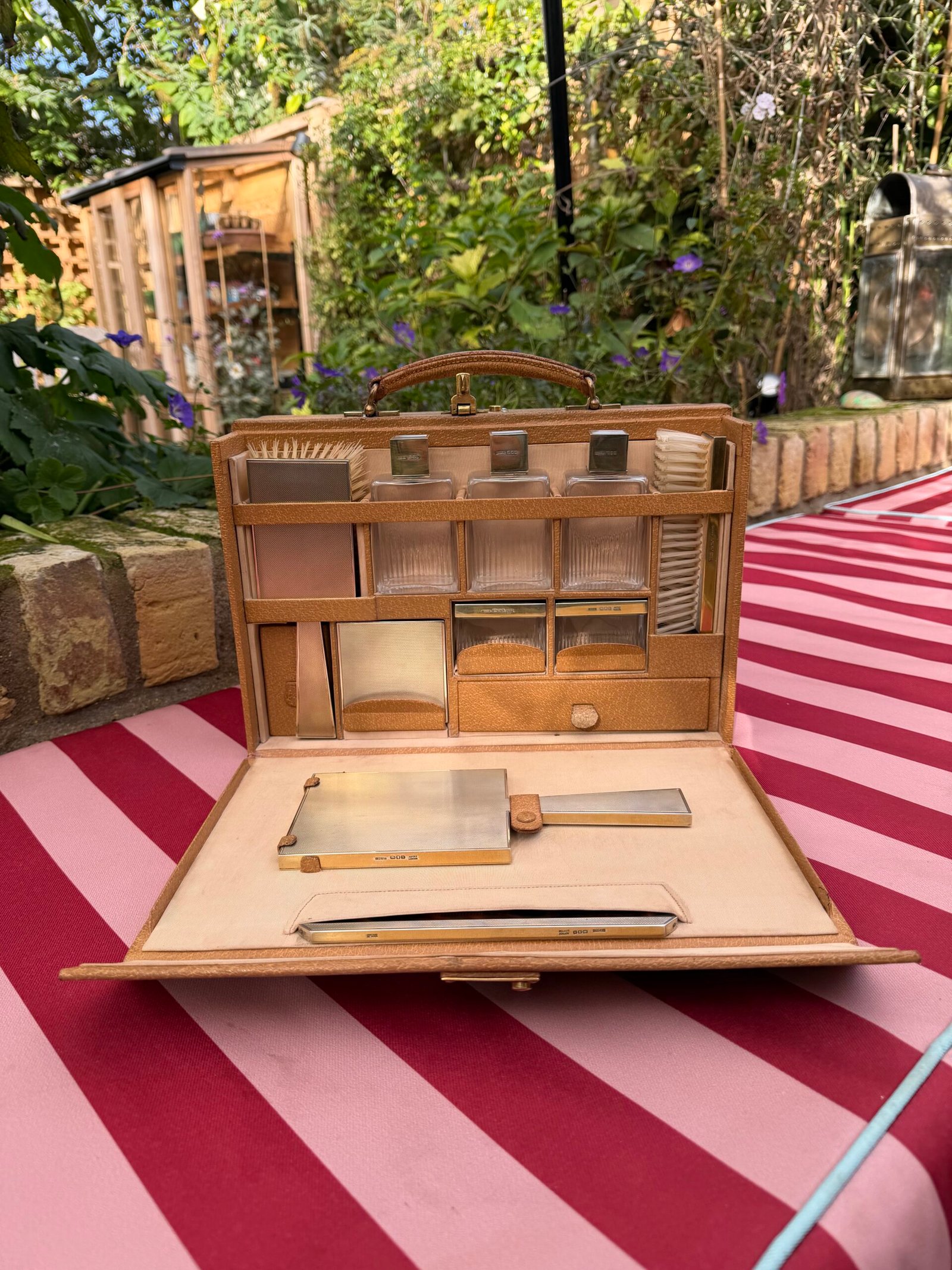 Asprey of London Sterling Silver Engine-Turned Dressing Case – Exquisite – Hallmarked – Vintage